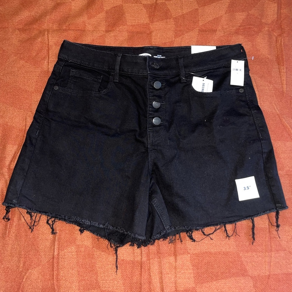 High-waisted Black Jean Shorts